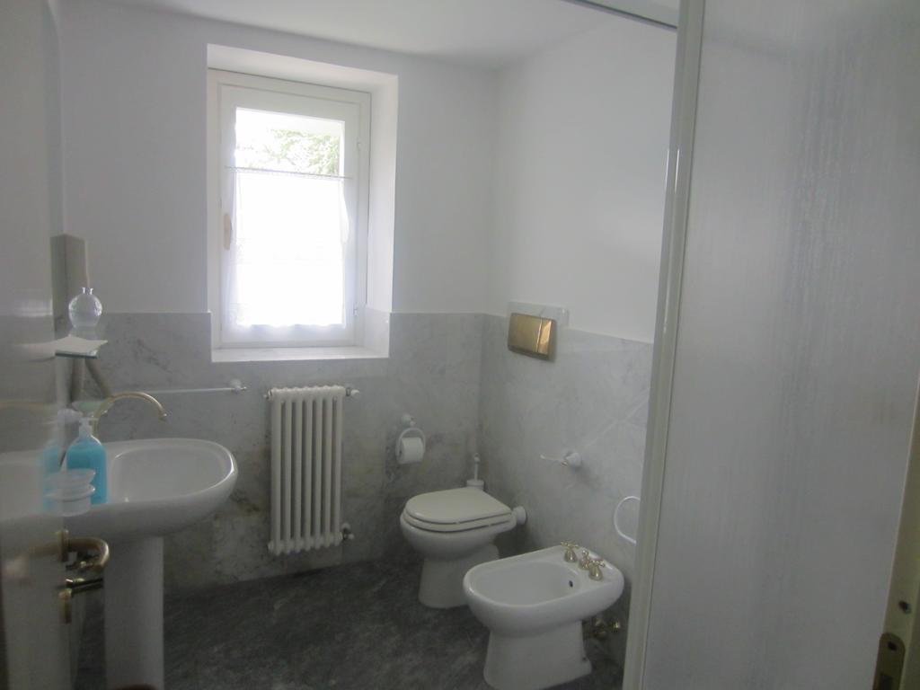 Villa Eli Lierna Luaran gambar